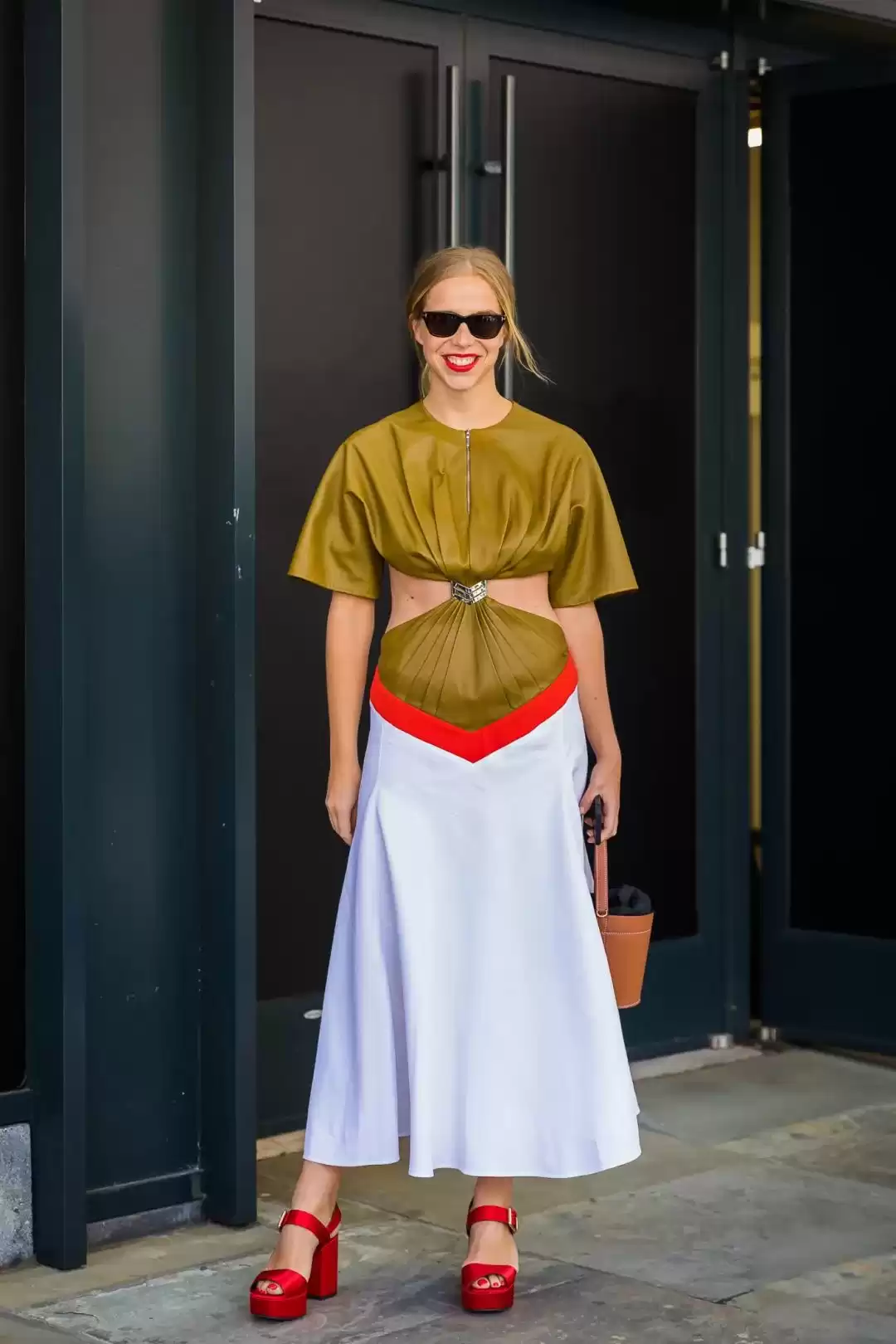 撩人于无形！跟Lisa学最高级细节穿搭术，你敢挑战吗？