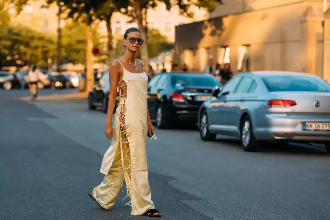 撩人于无形！跟Lisa学最高级细节穿搭术，你敢挑战吗？