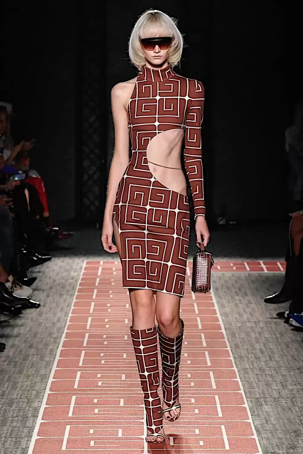 撩人于无形！跟Lisa学最高级细节穿搭术，你敢挑战吗？