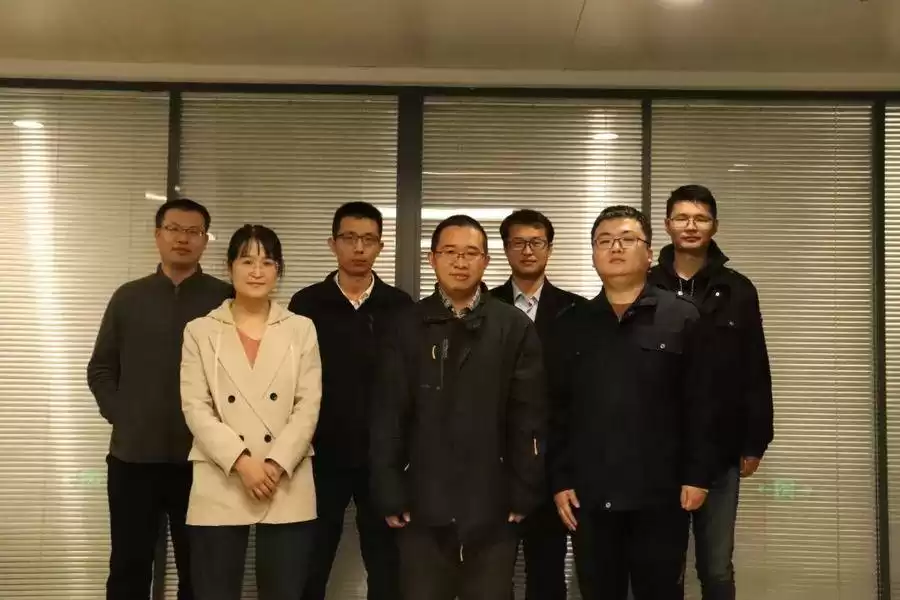 破局智慧停车:日照蓝能科技“新生代”研发团队的代码革命 破局智慧停车:日照蓝能科技“新生代”研发团队的代码革命