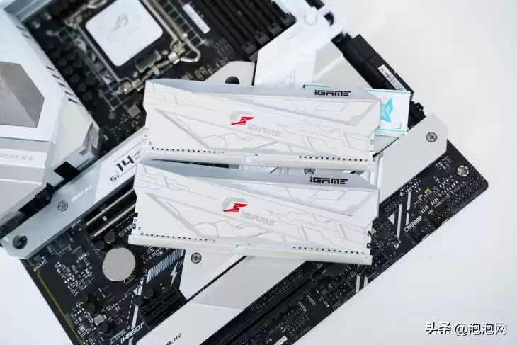 XMP黑科技：一键解锁，让你的高频内存全力冲刺！