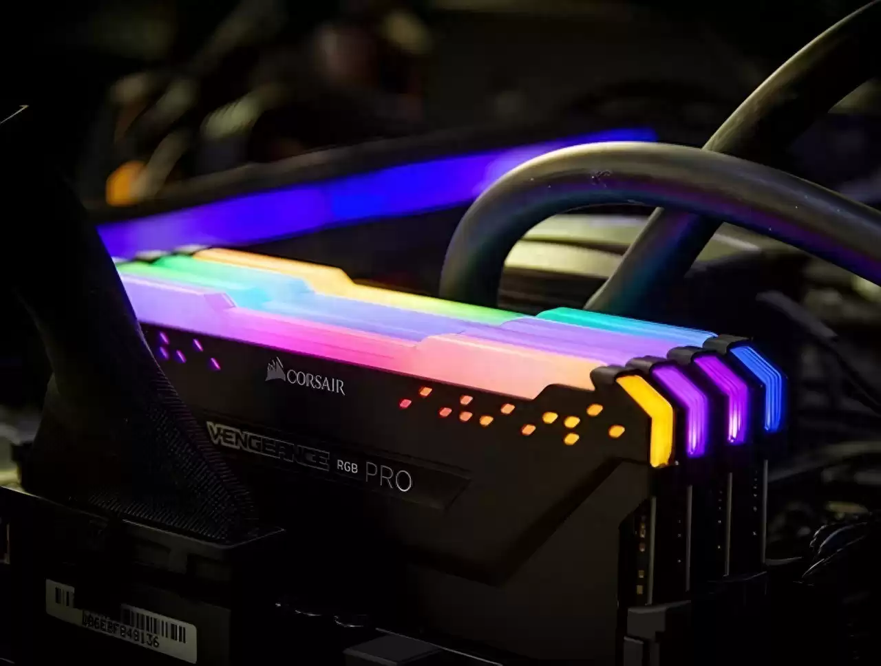 双通道内存混搭终极指南：打破常规，性能狂飙！