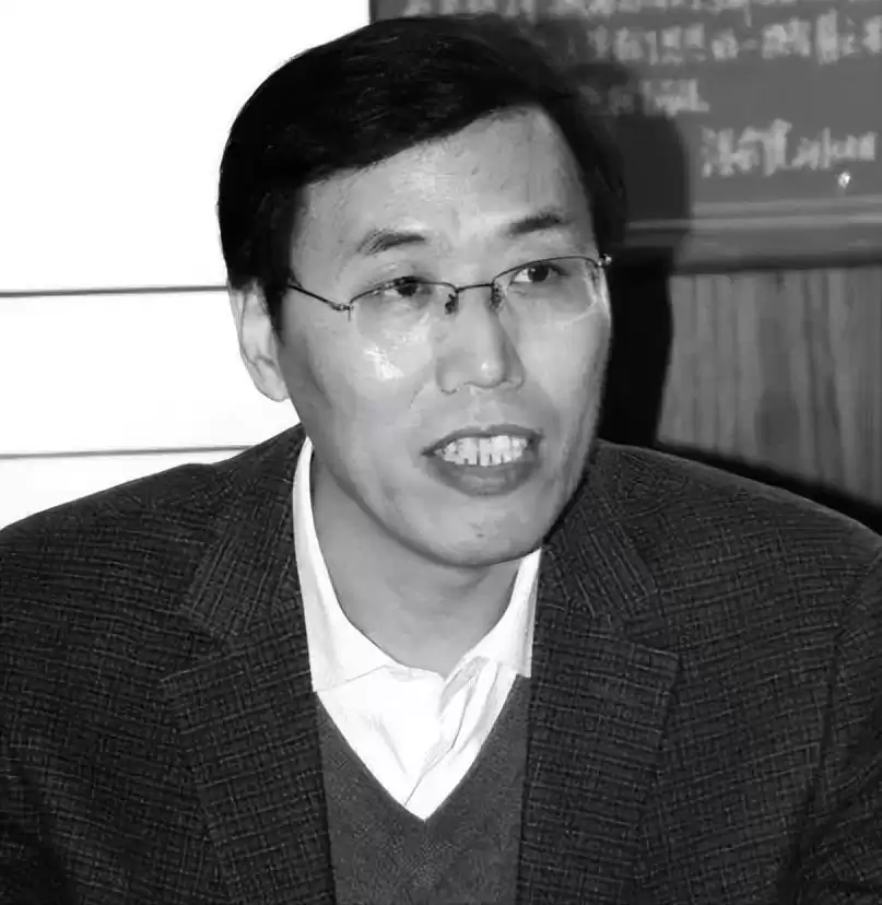 惊世骗局！水变油神话：12年狂揽4亿，魔术如何伪装成黑科技？