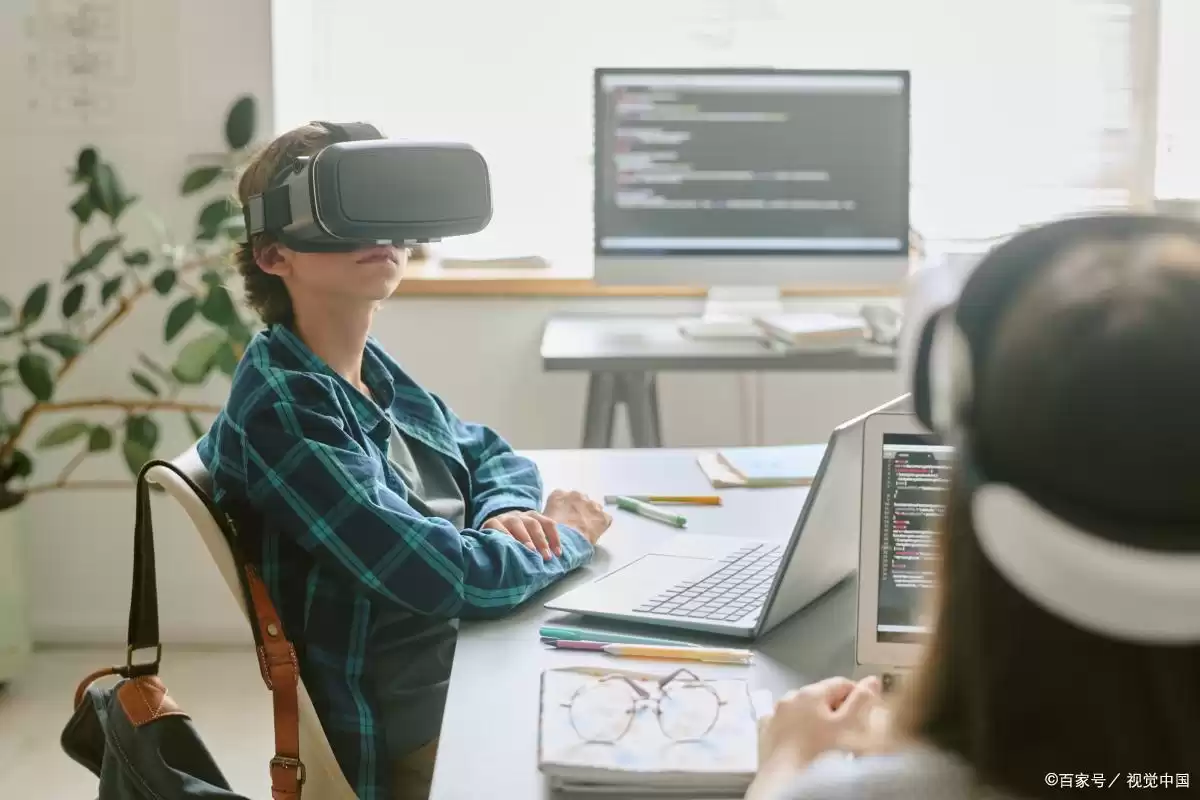 抢占未来！2025高薪“黄金赛道”：元宇宙背后的虚拟现实技术专业