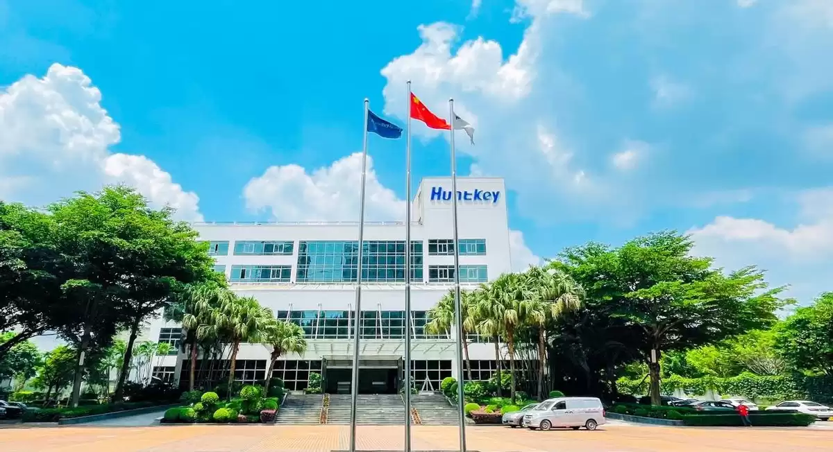 从“能用”到“敢用”：技术原厂如何引爆充电器安全革命？