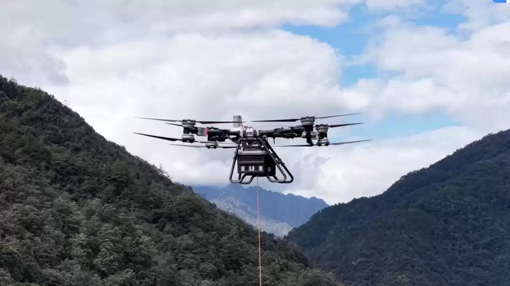 无人机飞跃天堑！怒江草果运输大变革，决胜“十四五”农业现代化收官战