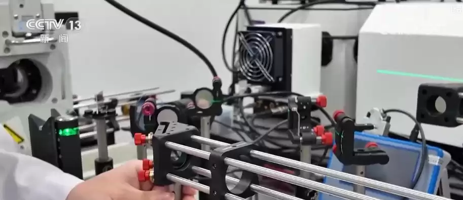 硬核突破！“能量外衣”点亮绝缘稀土，引爆下一代显示技术革命