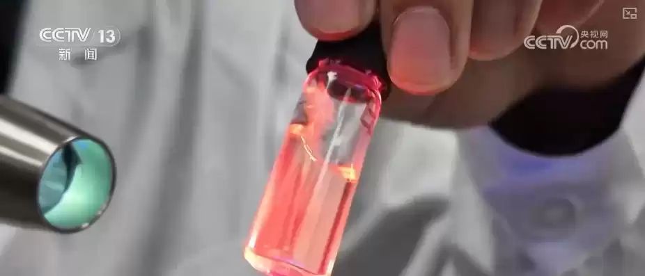 硬核突破！“能量外衣”点亮绝缘稀土，引爆下一代显示技术革命