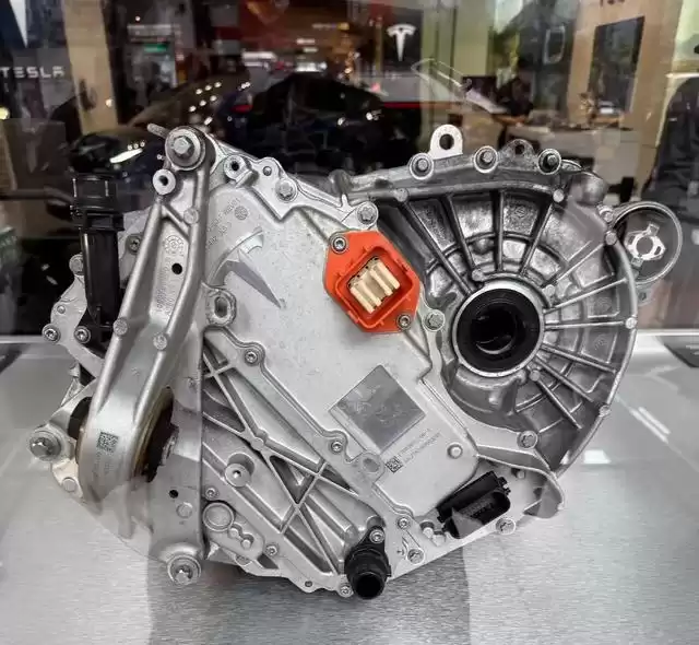 特斯拉三大核心部件深度拆解:电机、电脑、热泵如何定义下一代出行?-第2张图片-正海烽科技 - 领先的只能推广行业,智能制造解决方案提供商 特斯拉三大核心部件深度拆解:电机、电脑、热泵如何定义下一代出行?-第2张图片-正海烽科技 - 领先的只能推广行业,智能制造解决方案提供商