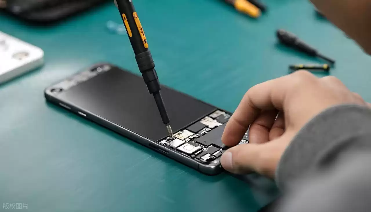 高中毕业逆袭：我在指南舟炼成手机维修高手的热血日记