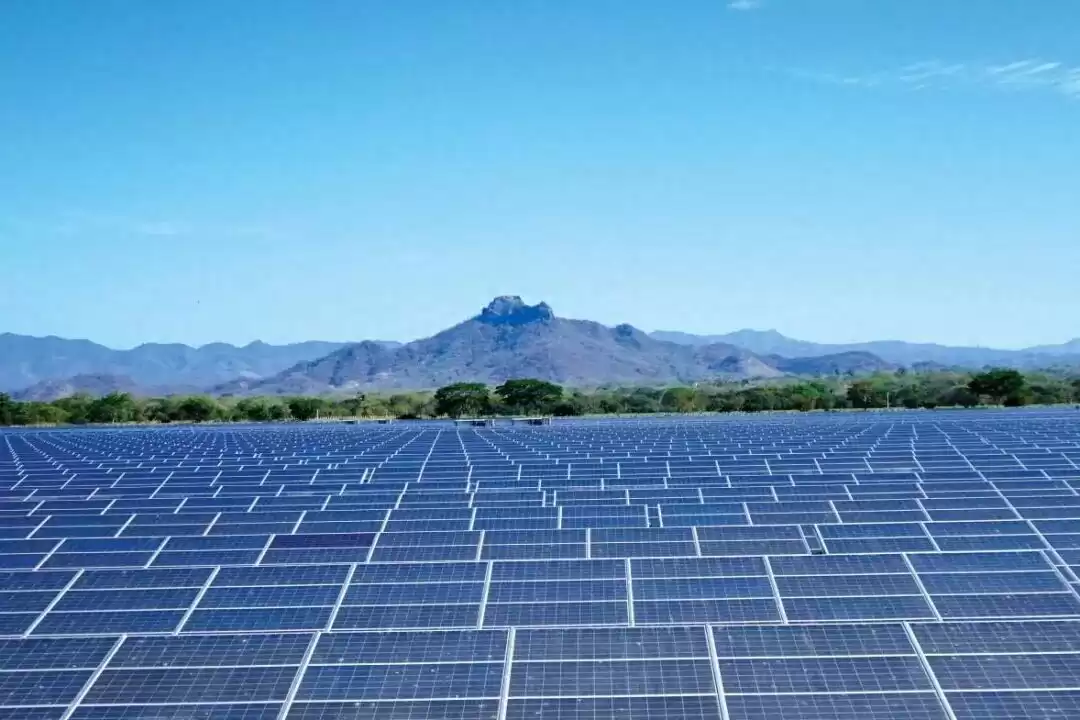 断腕求生还是以退为进？阿特斯让渡美国控股权，上演“技术换市场”极限博弈