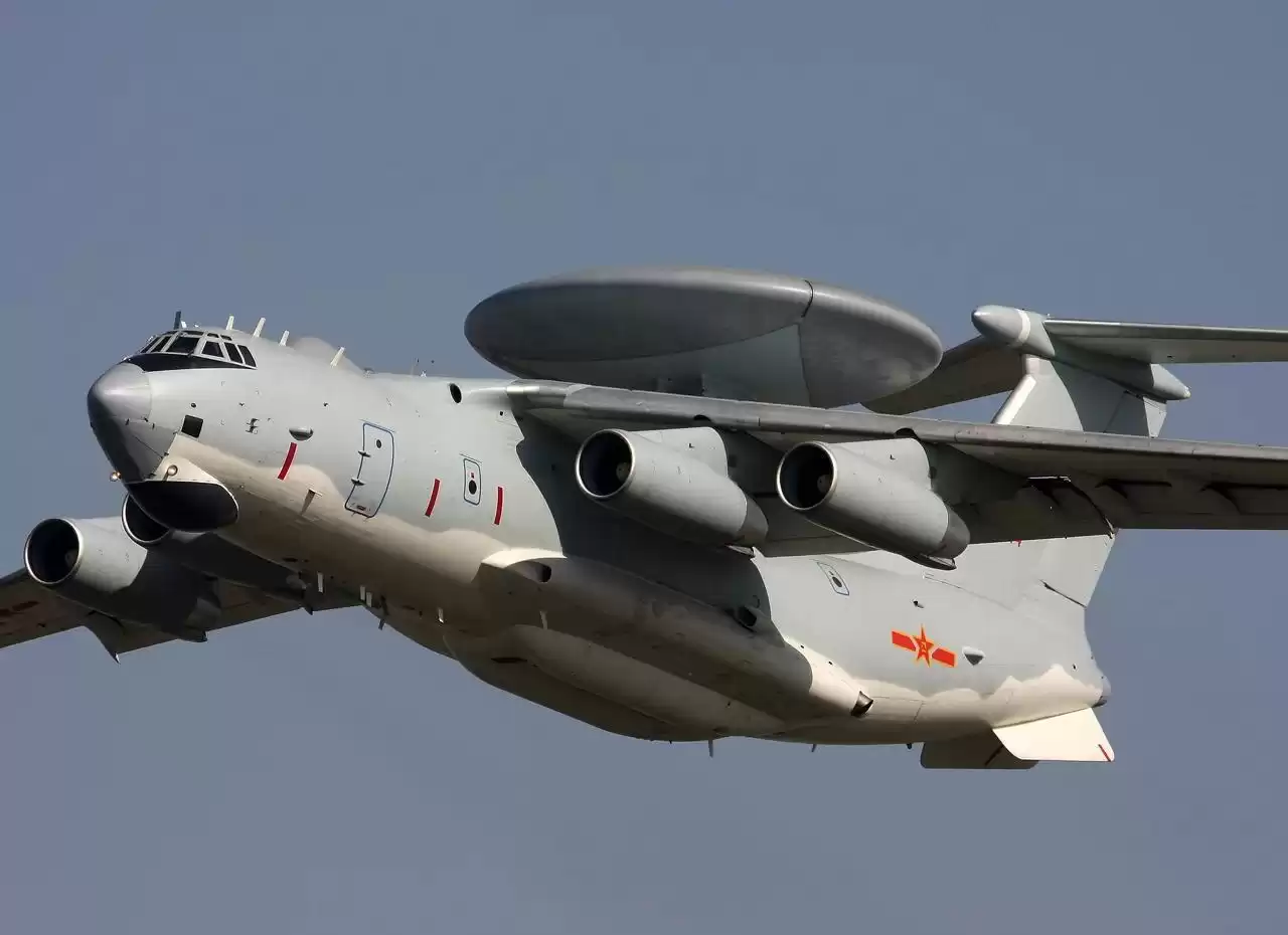 封锁反成跳板！中国预警机逆袭，美国惊呼“15年也追不上”