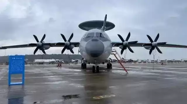 封锁反成跳板！中国预警机逆袭，美国惊呼“15年也追不上”