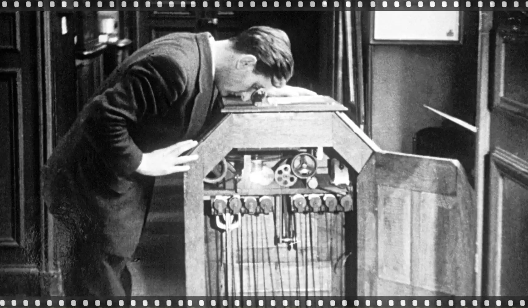 百年柯达：一部从巅峰到谷底的影像革命史诗