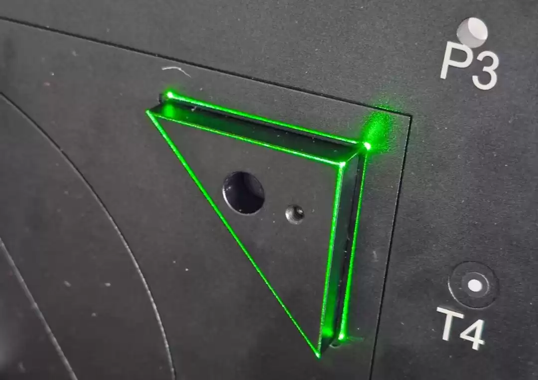 告别盲目装配：3D激光投影为产线植入智能“视觉神经”