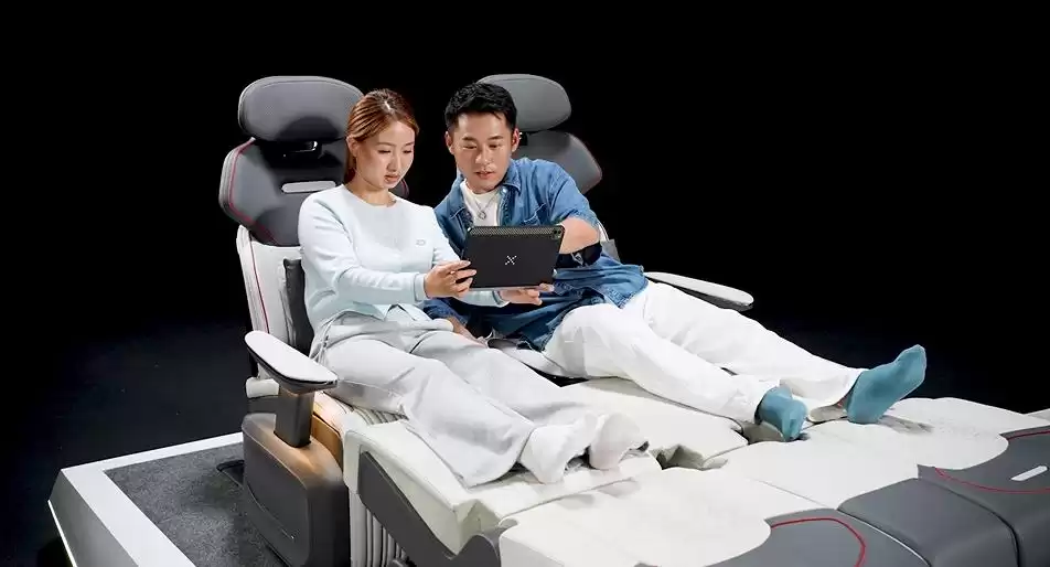 座椅革命！麦格纳灵动系统：七大模式解锁你的“移动豪宅”