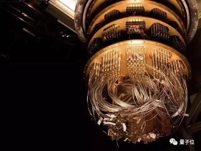 量子计算十年对决：5位顶尖专家激辩，商用突破已进入倒计时？