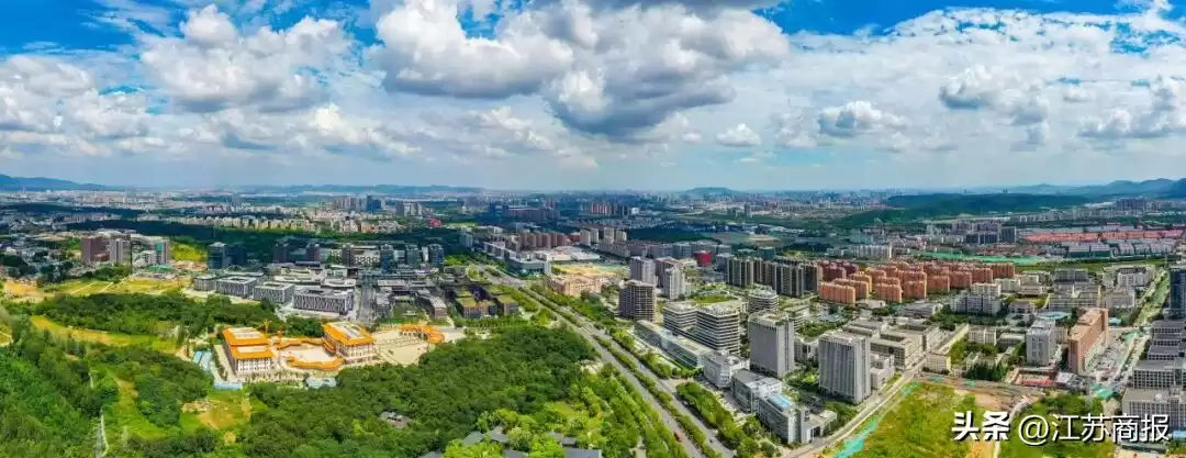 数字文化新高地：雨花台区如何用“技术集群”引爆产业新活力