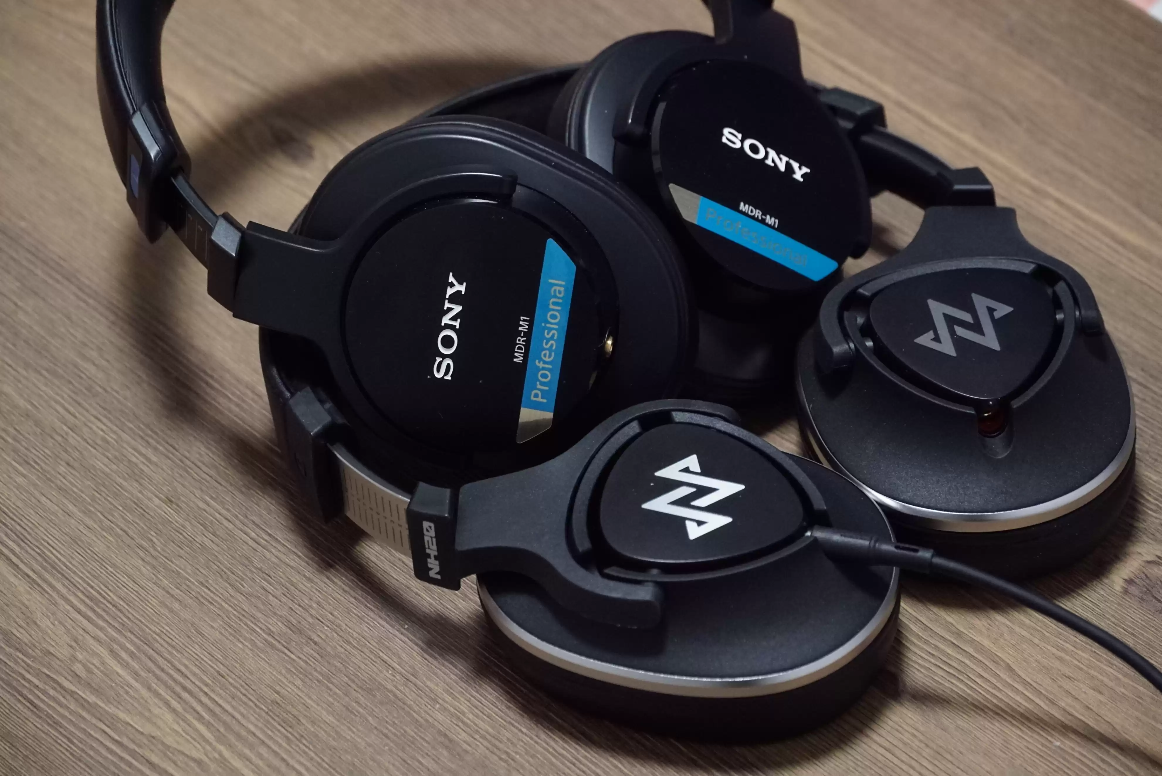 国产监听新王炸！核反应堆材料振膜，超1.5特斯拉磁通，正面硬刚索尼！