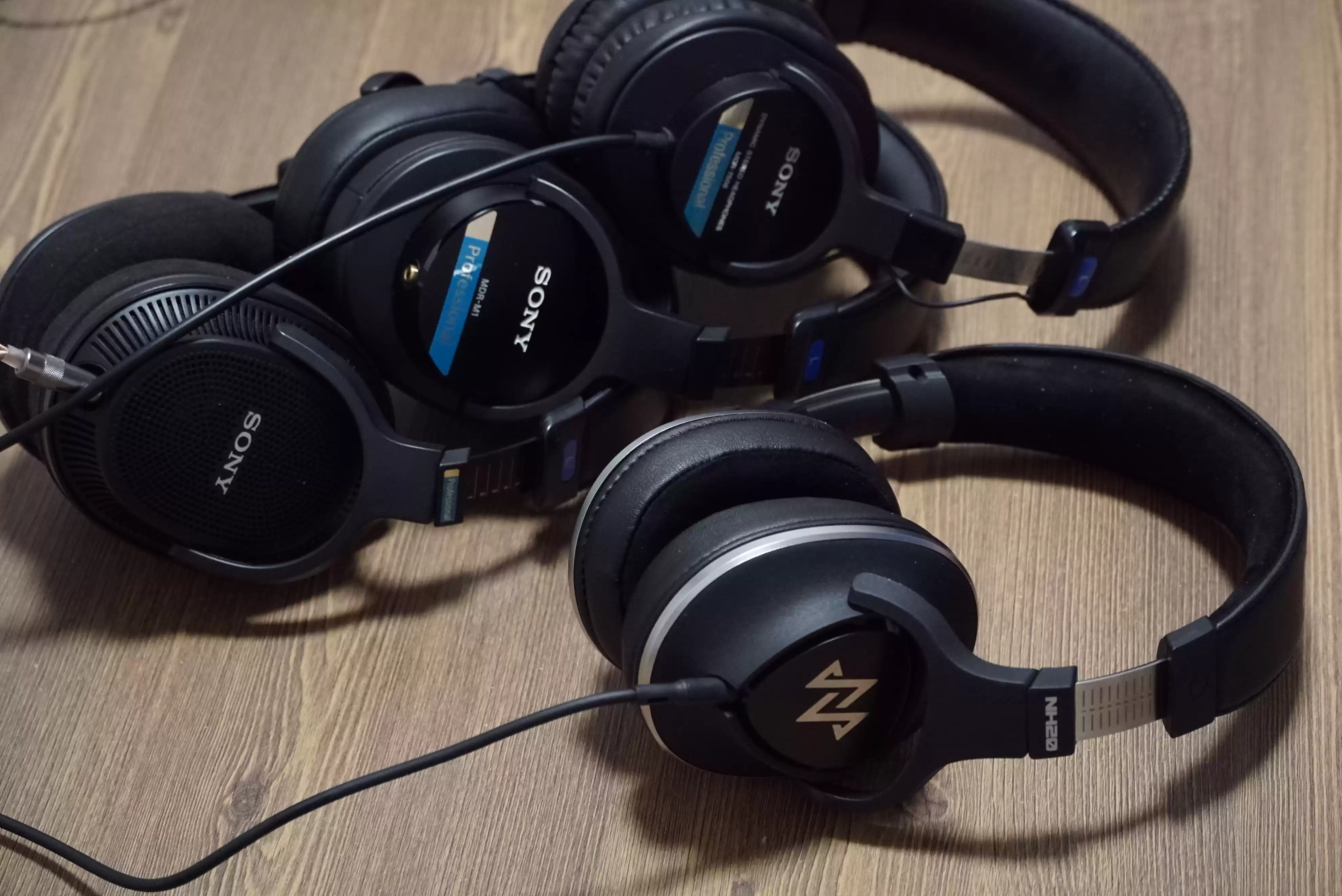 国产监听新王炸！核反应堆材料振膜，超1.5特斯拉磁通，正面硬刚索尼！