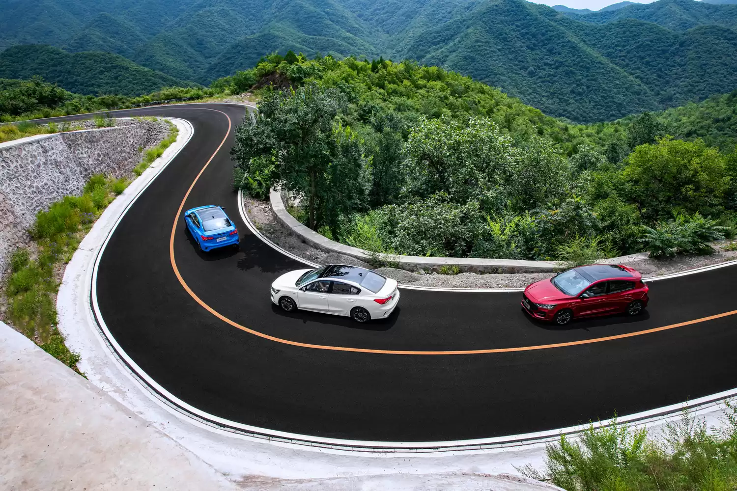 四缸回归，运动觉醒！全新福特福克斯赛道级驾控体验