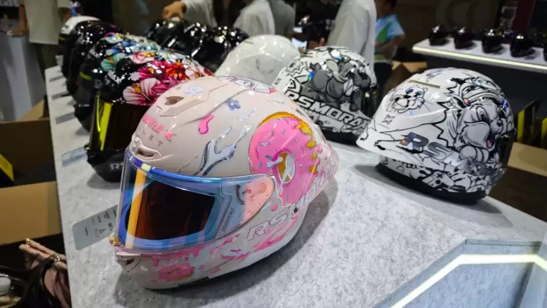 颠覆骑行安全！摩雷士2025摩博会亮出尖端头盔技术，新品牌“觉势”重新定义“入门级”天花板