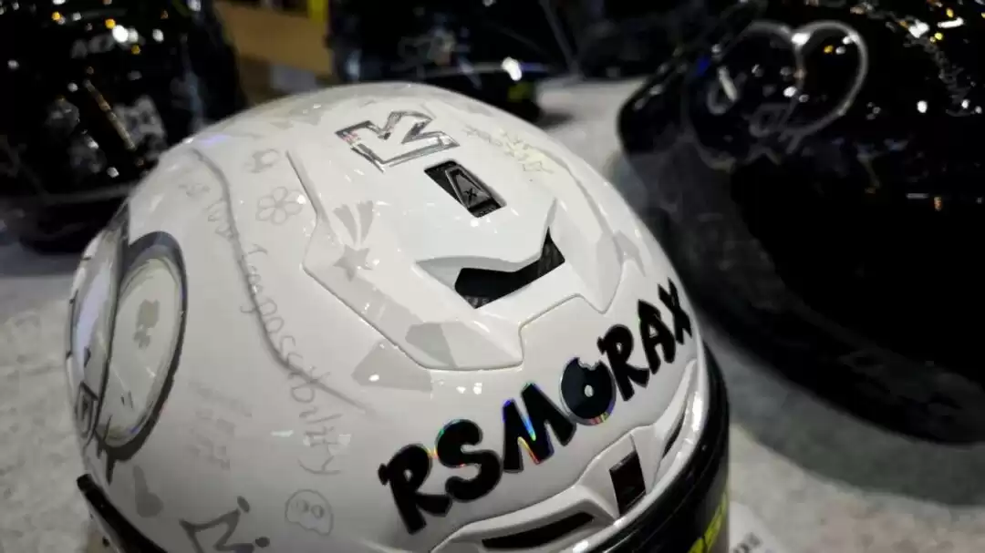 颠覆骑行安全！摩雷士2025摩博会亮出尖端头盔技术，新品牌“觉势”重新定义“入门级”天花板