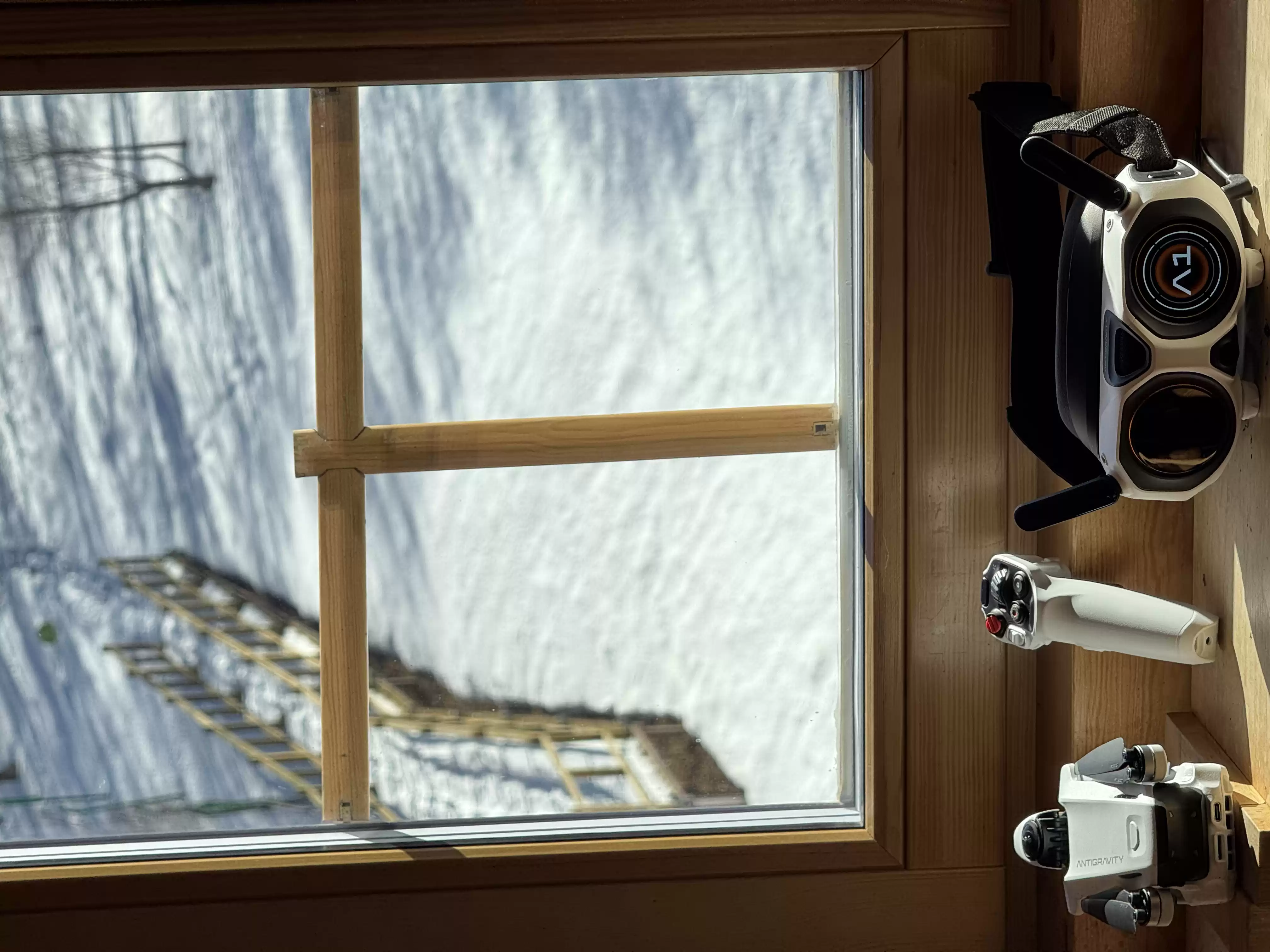 6799元起！影石首款无人机引爆市场：360°全景技术，彻底颠覆航拍盲区