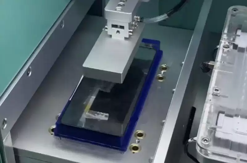 微米级革命：机器视觉如何重塑手机屏幕贴合新纪元-第2张图片-正海烽科技 - 领先的只能推广行业，智能制造解决方案提供商