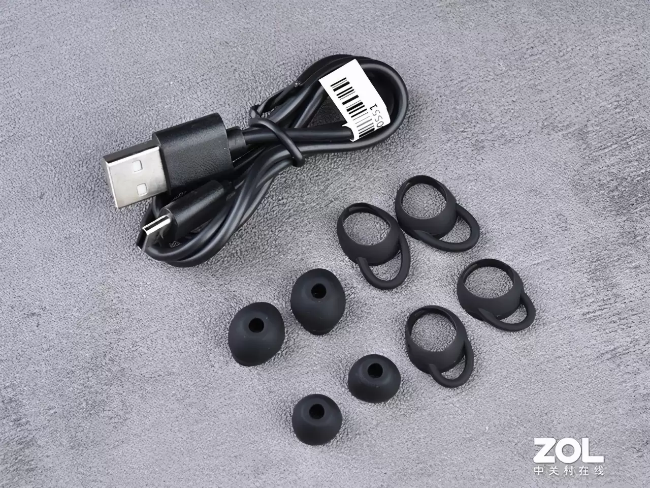 静享好声音!雷柏Ti100真无线降噪耳机评测:-25dB ANC降噪+30小时超长续航 静享好声音!雷柏Ti100真无线降噪耳机评测:-25dB ANC降噪+30小时超长续航