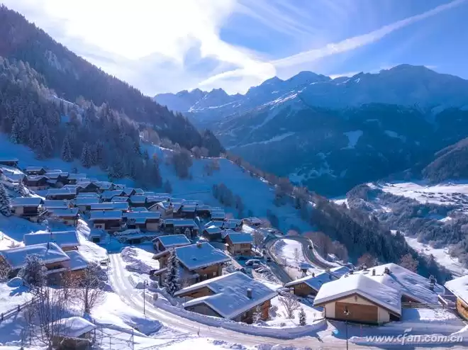 五摄颠覆影像！诺基亚9 PureView：PureView技术重塑手机摄影极限