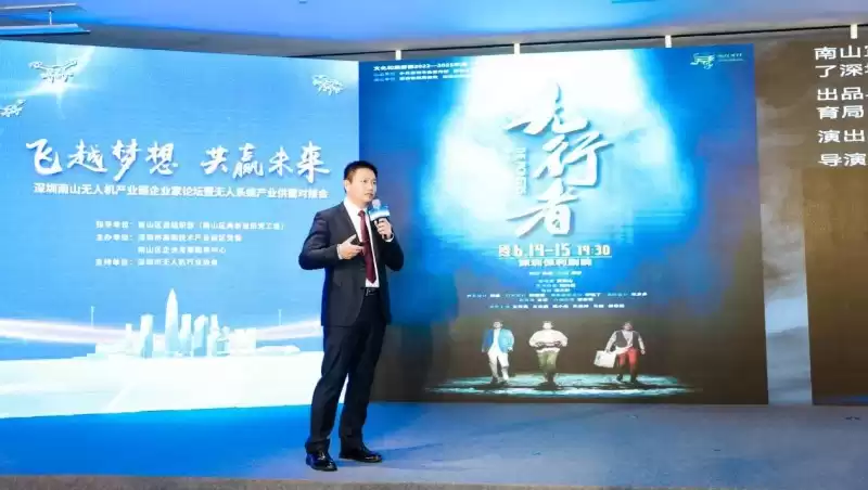 颠覆性双智融合！潜行创新L1 Ultra全球首发，激光雷达+AI视觉重塑泳池清洁未来