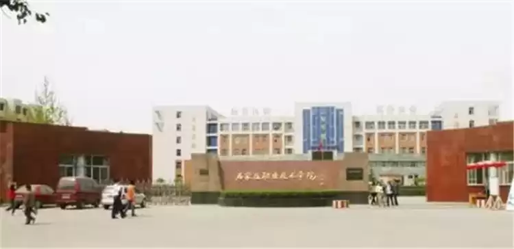 河北技校天地：你的技能成才之路指南