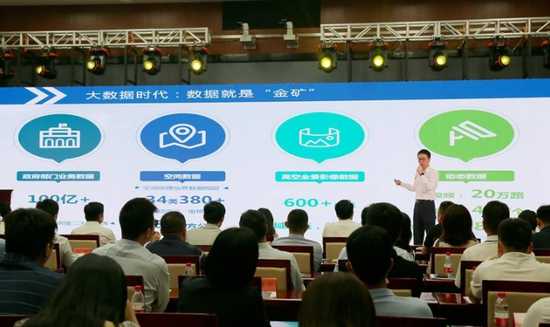 探秘云天励飞:这家深圳AI企业如何用“积木”芯片构建智能未来 探秘云天励飞:这家深圳AI企业如何用“积木”芯片构建智能未来