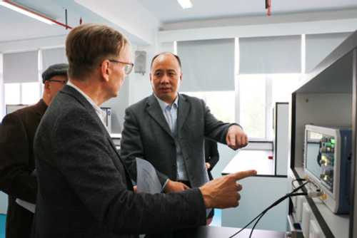 探秘全球工程界的“隐形翅膀” 探秘全球工程界的“隐形翅膀”