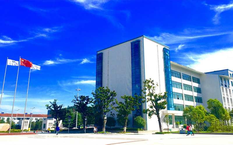 襄阳职业技术学院网：你的掌上校园指南