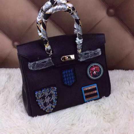 智能书包江湖：这些带屏幕能对话的“学习伙伴”到底什么来头？