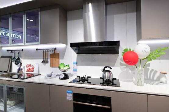 未来厨房革命：AI设计如何让烹饪变得更聪明更简单