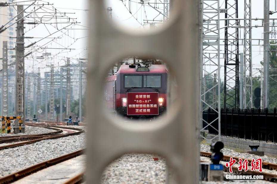 机务维修不再是人机大战,智能助手正在成为老师傅的“第二双眼睛” 机务维修不再是人机大战,智能助手正在成为老师傅的“第二双眼睛”