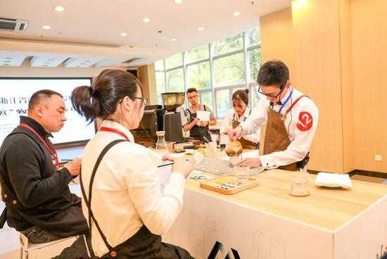 来杯咖啡不？聊聊那群让咖啡“上大学”的年轻人