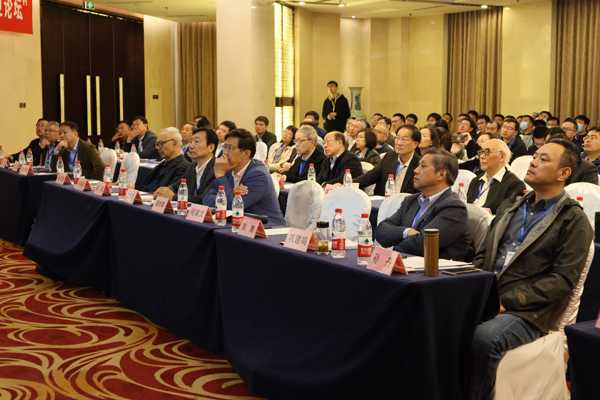 核电技术与控制工程：从自主“神经中枢”到智能守护者