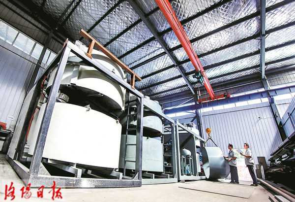 水泥变样了，以后盖房子不光不耗电还能自己发电