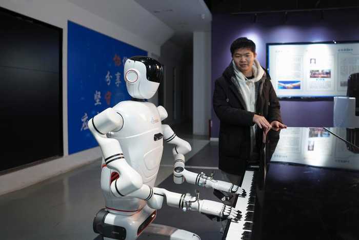 浙江AI机器人采购：价格、流程与市场行情全解析