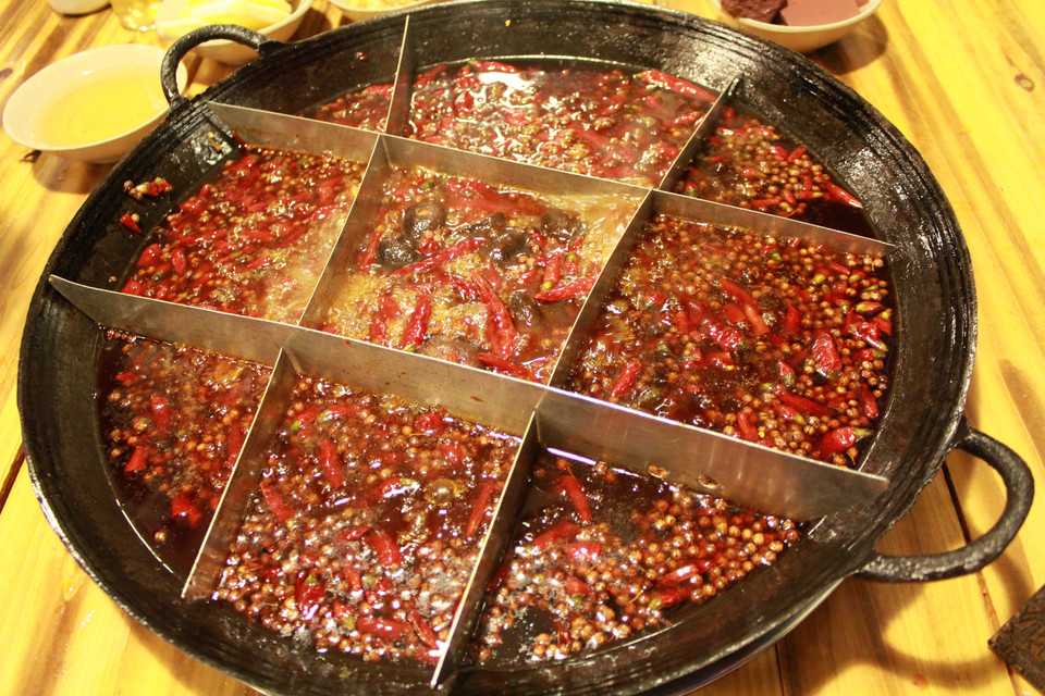 火锅串串技术整理秘笈：让你在家也能嗨吃爽翻天