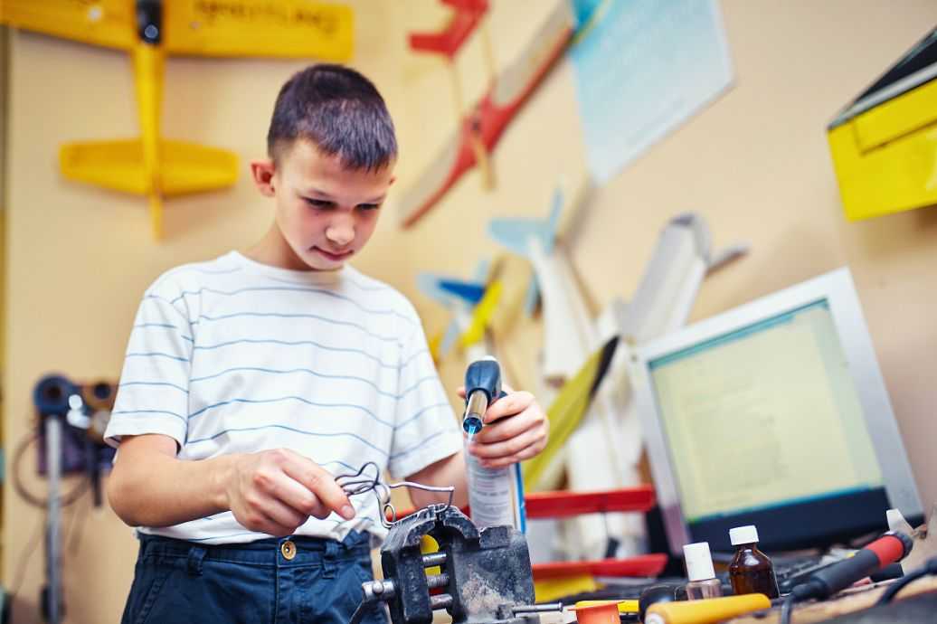 现在男生学啥技术才能混出头