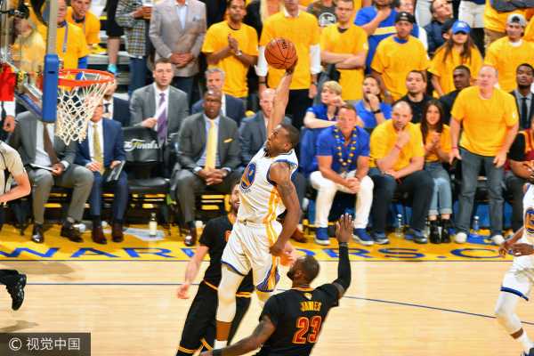 球场上的智能伙伴，冠军ai篮球如何帮你突破训练瓶颈