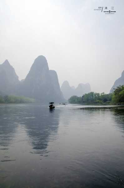 畅游阳朔山水，AI服装带你秒变壮乡靓仔靓女