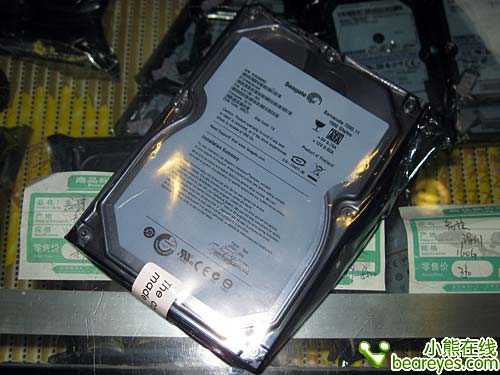 磁记录技术的一场静悄悄革命：垂直记录如何让硬盘容量翻着跟头往上涨