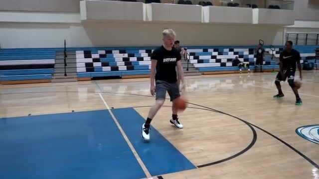 篮球技术教学与训练整理秘籍：打球不再瞎折腾