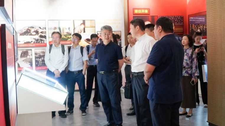 紧跟产业脉搏的教育家：李江如何塑造上海工程技术大学的“应用型”基因